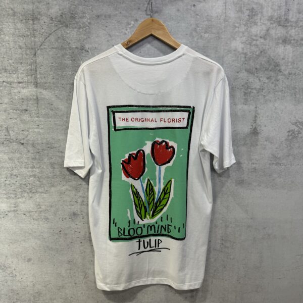 REMERA BLOOMING