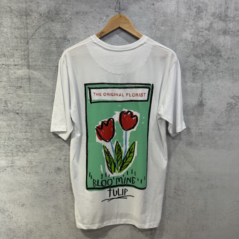 REMERA BLOOMING