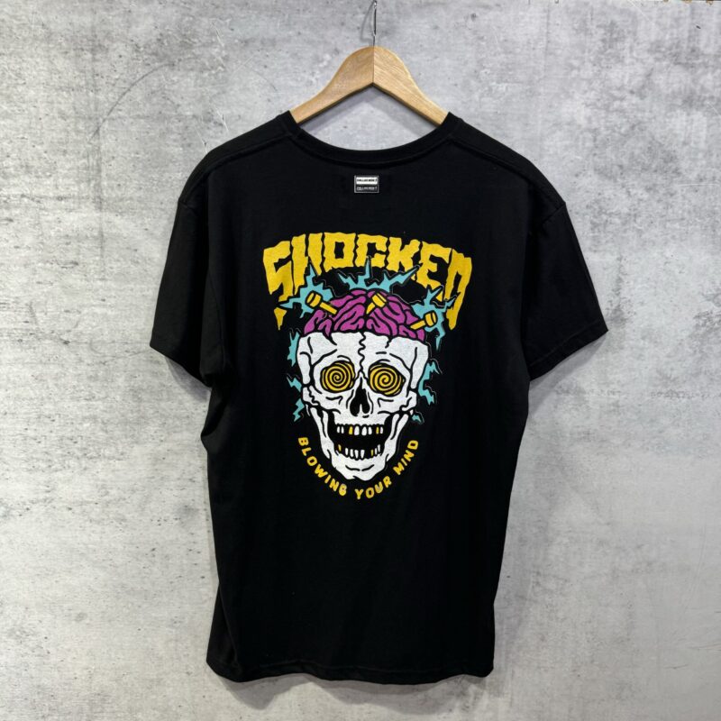 REMERA SNOCKED