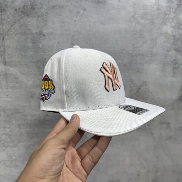 GORRA CERRADA