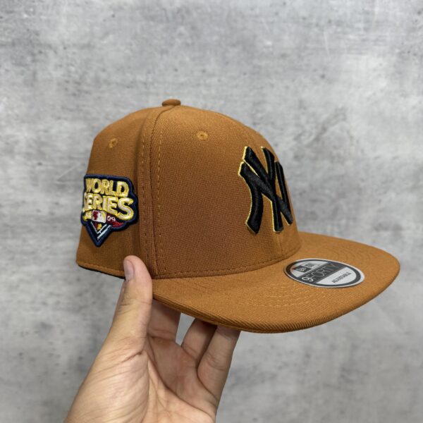 GORRA CERRADA