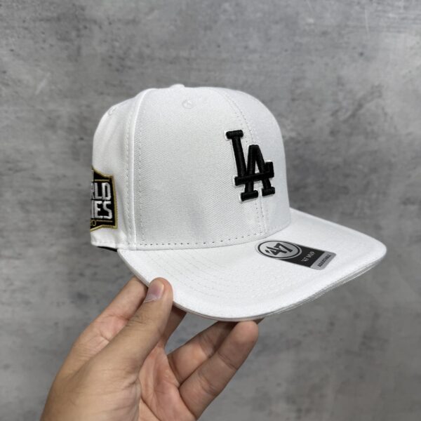 GORRA CERRADA