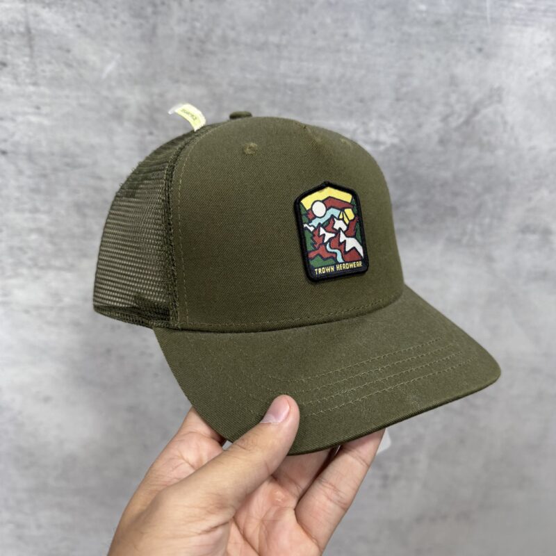 GORRA CON RED